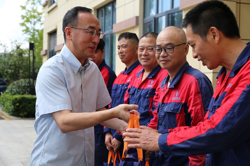 问鼎娱乐